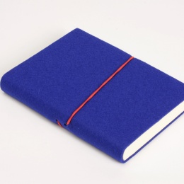 Notebook FILZDUETT felt blue/elastic red | 12 x 16,5 cm, 144 sheet lined
