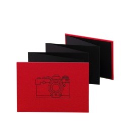 Leporello CAMERA red | 18 x 13 cm, landscape format, for 14 photos black